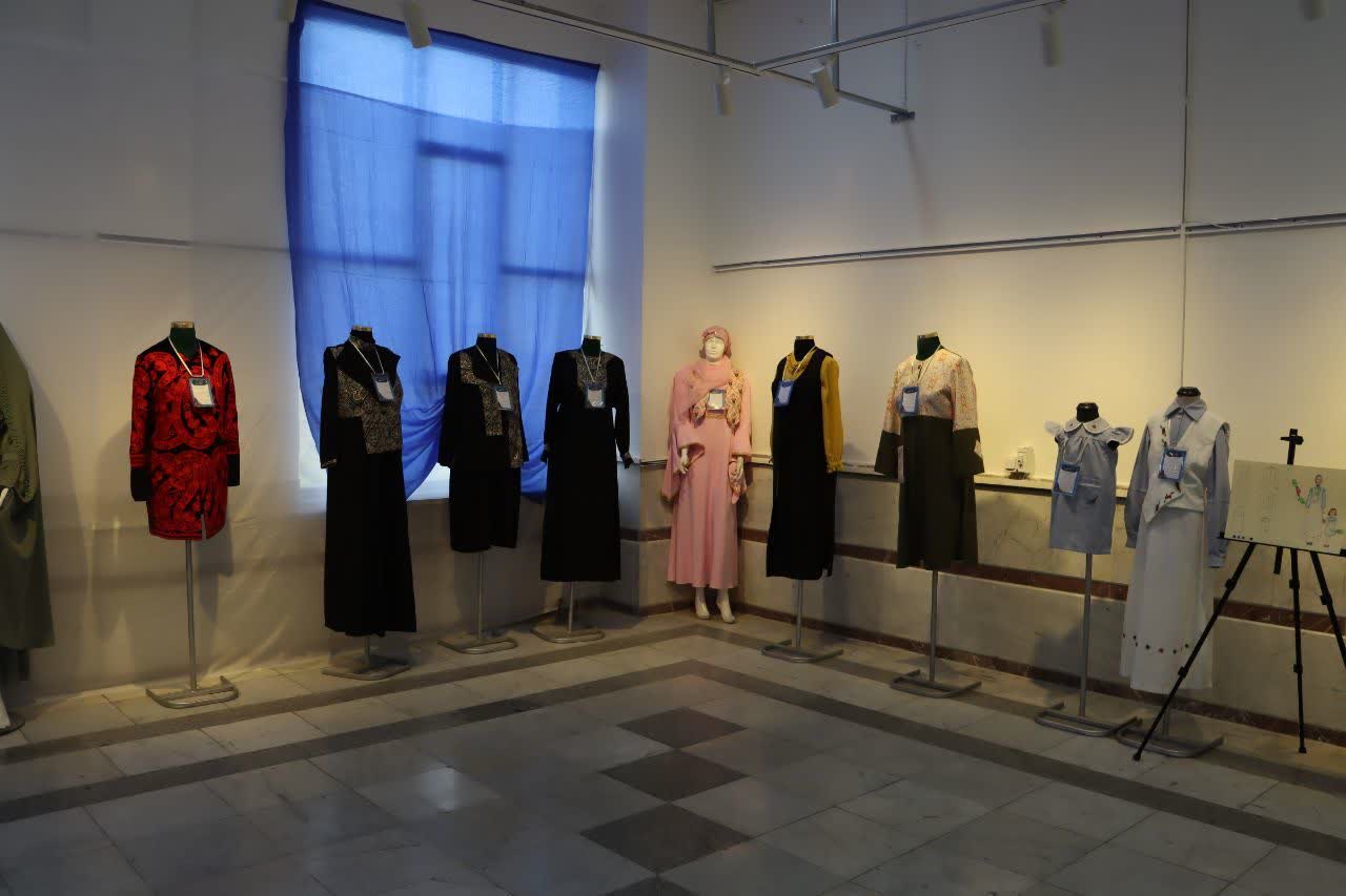 نمایشگاه مد و لباس «سمنی دخت» در سمنان برپا شد