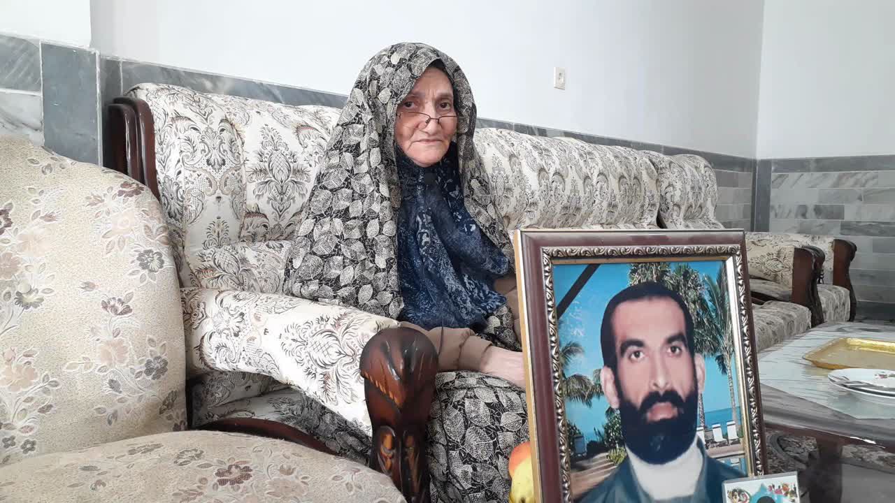 بانوان مجاهد؛ قهرمانان گمنام پشت جبهه‌های دفاع مقدس