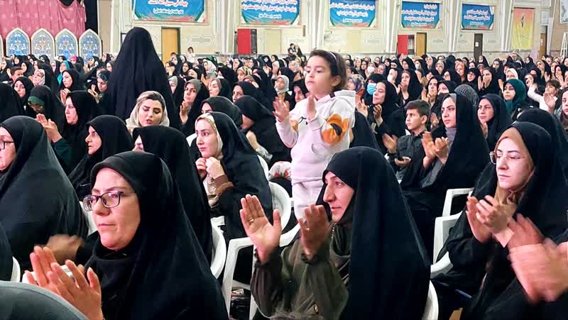 نقش بی بدیل زنان در حمایت از مردان