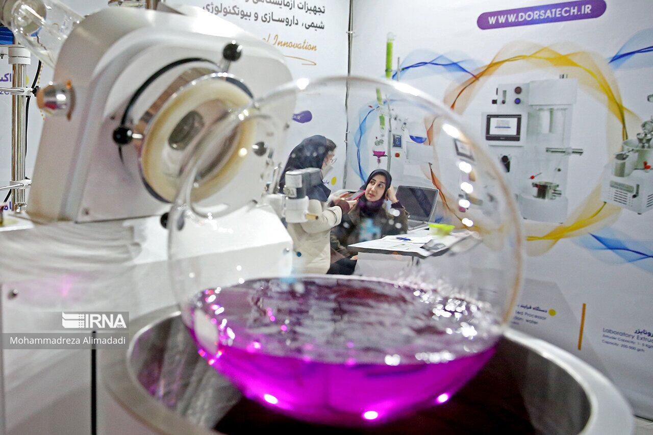 زنان در مسیر کشف/ روایت پژوهشگرانی که مرزهای دانش را جابجا می ‌کنند