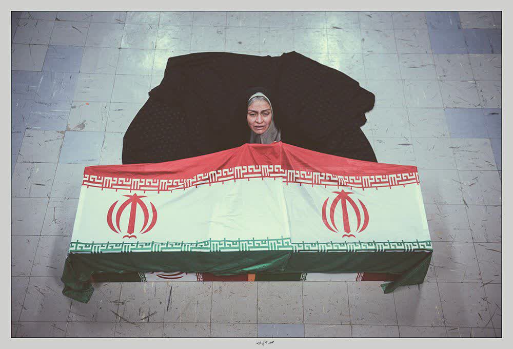 جستجوی تصویر زنِ «نه شرقی، نه غربی»