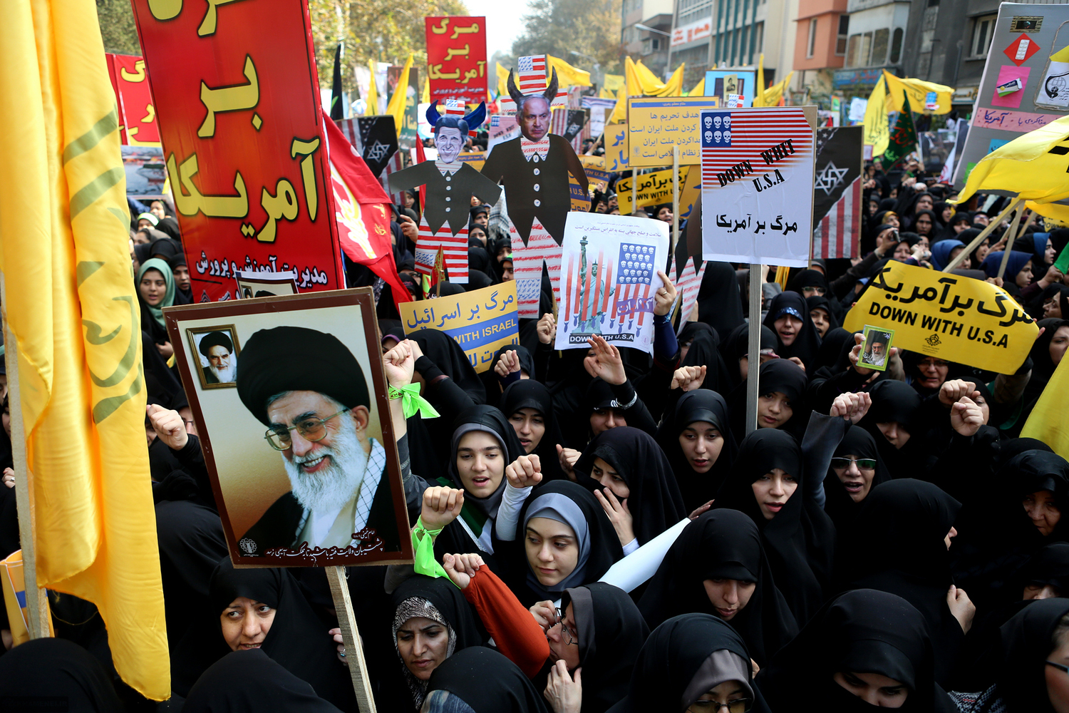 از کربلا تا آغوش مادران شهدا؛ زنان معماران نسلی که نه می‌گوید و می‌ایستد