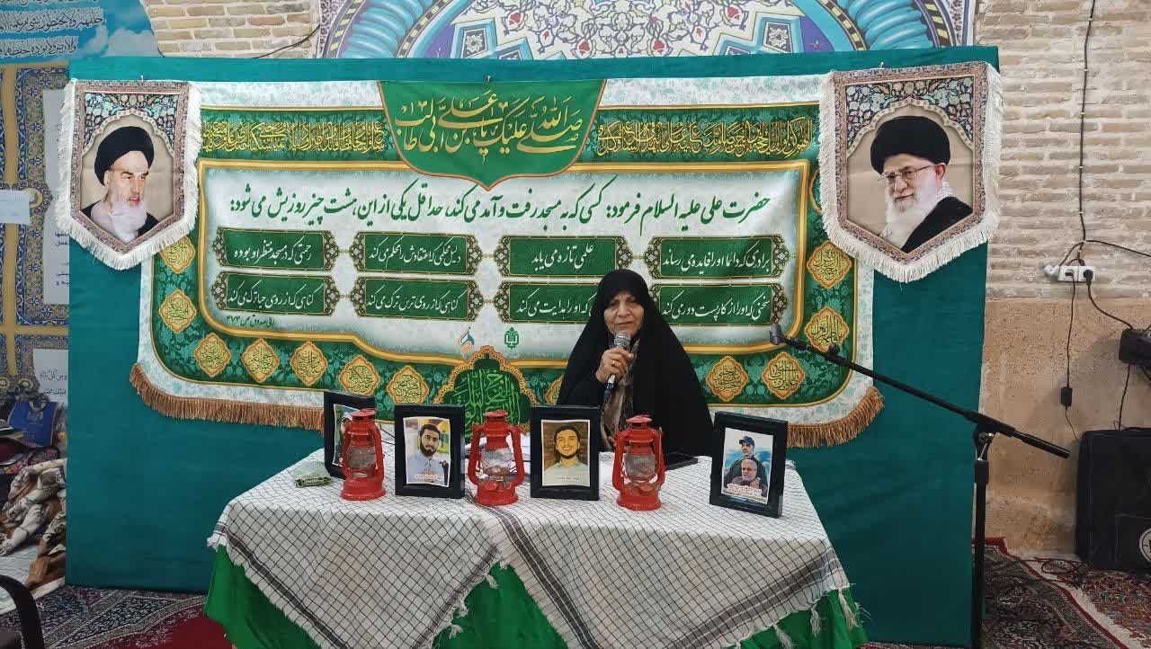 حمایت از ولایت شرط قبولی اعتکاف است/ نگاه به فضائل علی (ع) موجب آمرزش گناهان چشمی است