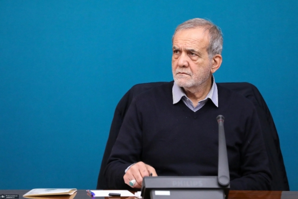 پزشکیان: هیچ دشمنی نمی‌تواند ما را به زانو درآورد