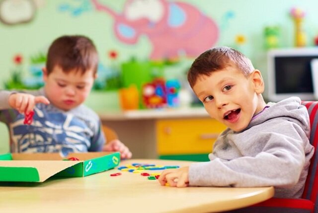 فراهم شدن امکان غربـالگری آنلاین اختلال اوتیسم کودکان ۲ تا ۵ سـال