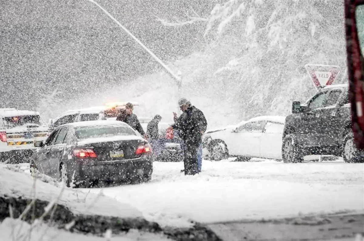 تعطیلات، جاده‌های شمالی را قفل کرد
