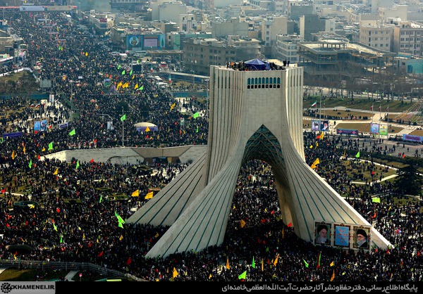 22 بهمن و ضربان قلب یک ملت
 ؛ روایت خیابانی از ایمان و ایستادگی