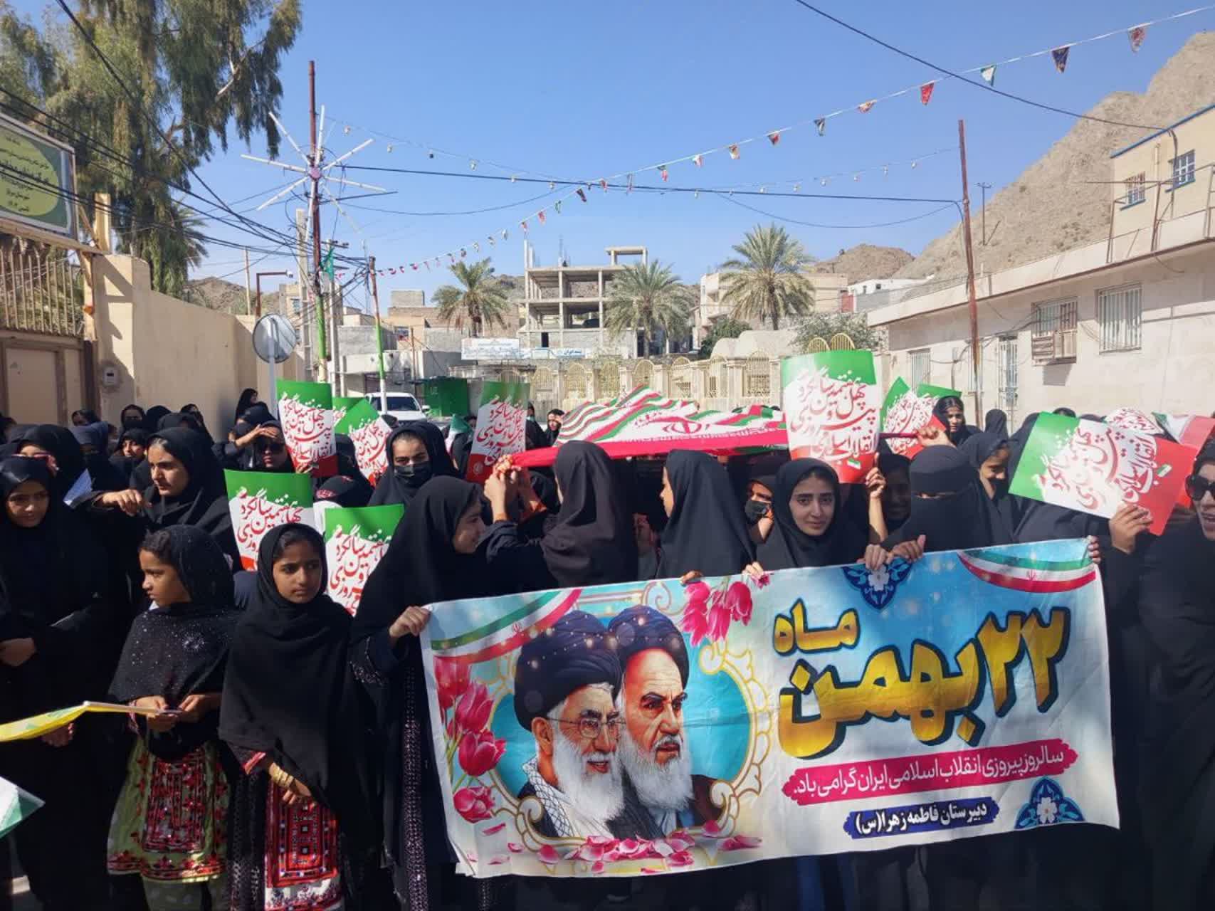 وحدت شیعه و سنی نه یک شعار،بلکه راهبرد همیشگی برای حفظ عزت و تمامیت ارضی ایران است