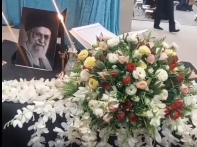 مراسم جمع‌خوانی قرآن کریم در مسجد مصلای حضرت زهرا(س) رابر به یاد امام شهید امت برگزار شد